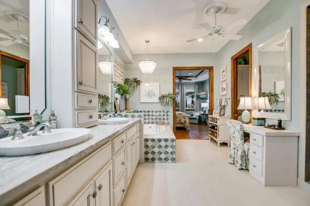 202 Big Sky Horseshoe Bay TX 78657