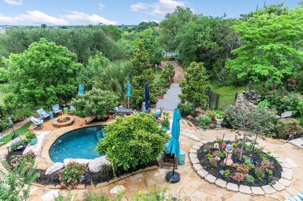 202 Big Sky Horseshoe Bay TX 78657