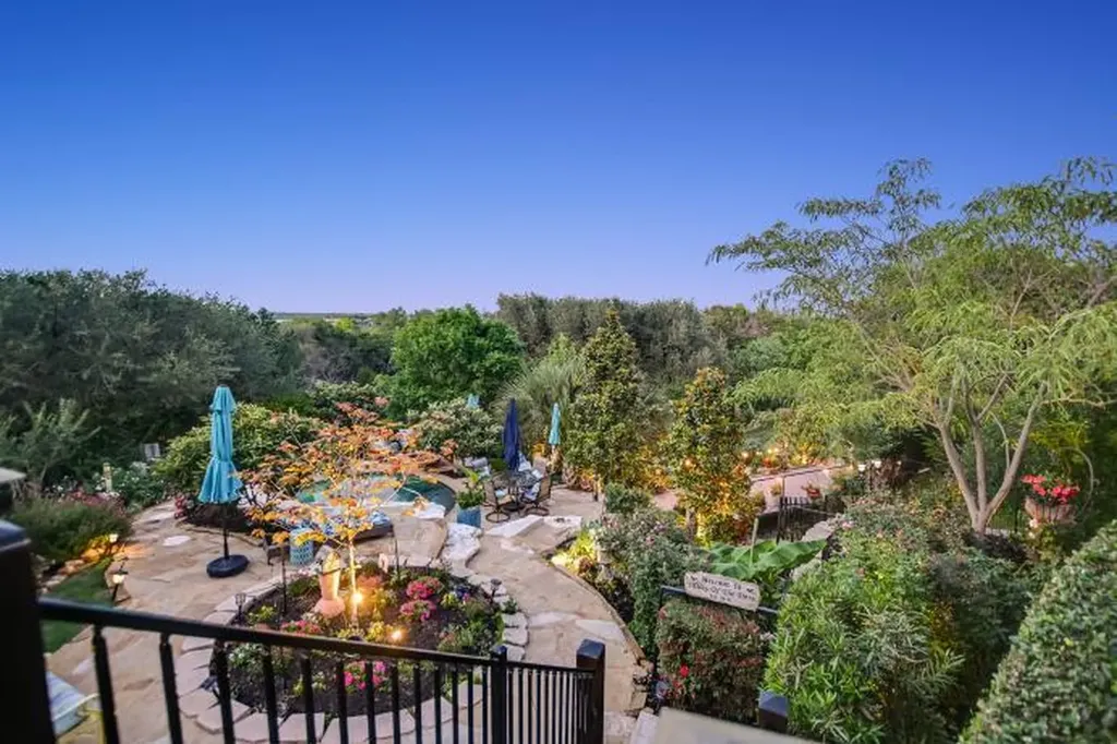 202 Big Sky Horseshoe Bay TX 78657