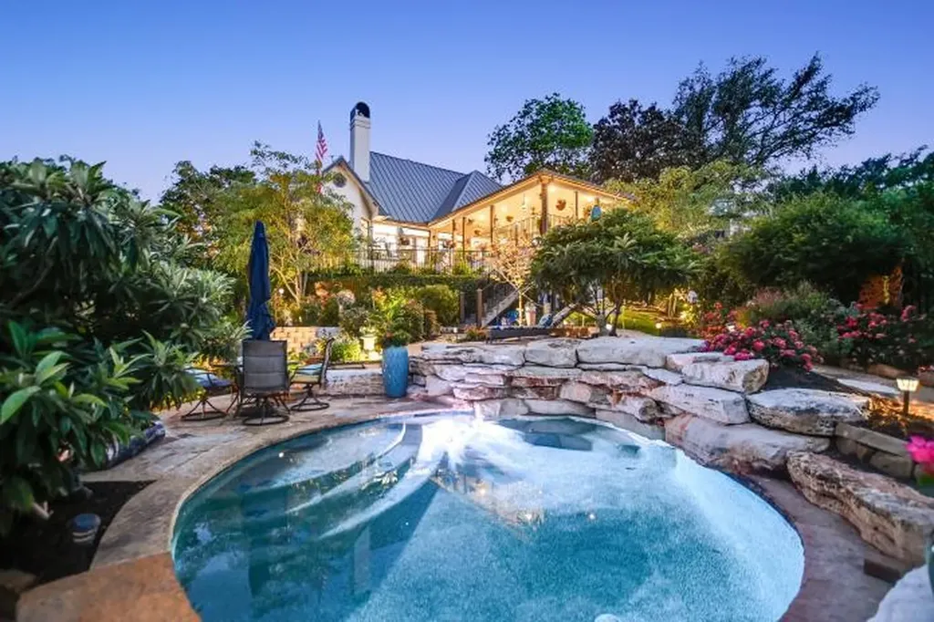 202 Big Sky Horseshoe Bay TX 78657