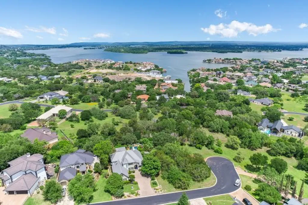 202 Big Sky Horseshoe Bay TX 78657