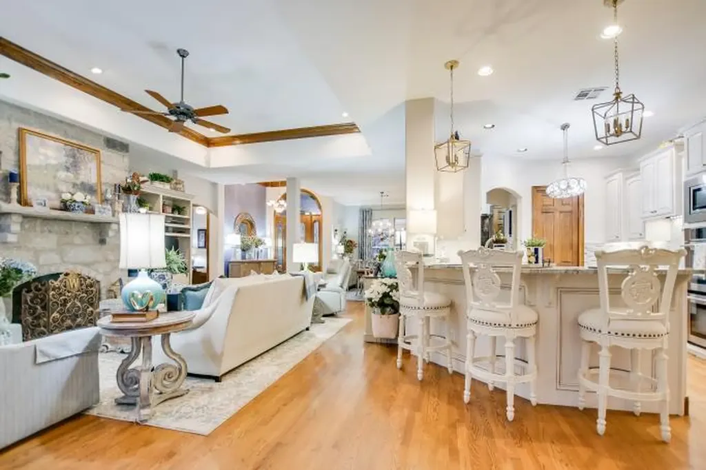 202 Big Sky Horseshoe Bay TX 78657