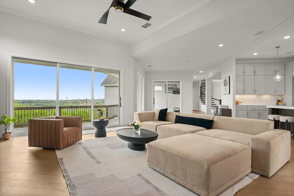 104 Lodestone Cove Austin TX 78738