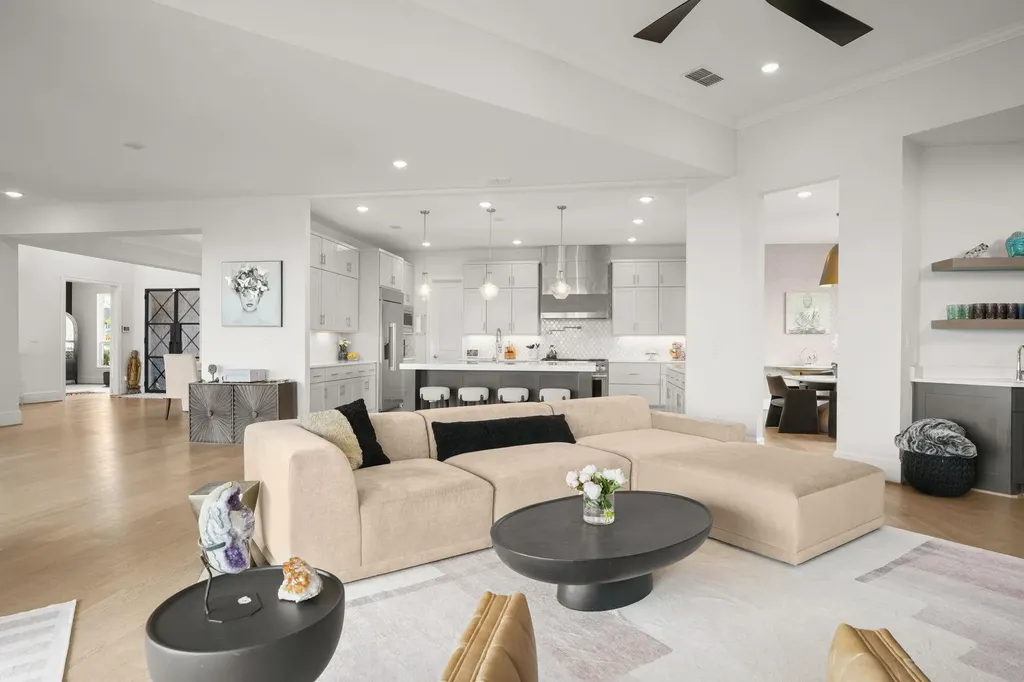 104 Lodestone Cove Austin TX 78738