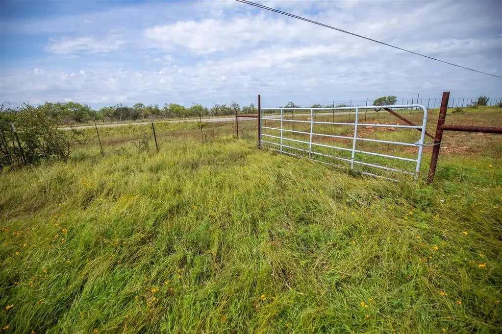 15811 W State Highway 29 Llano TX 78643