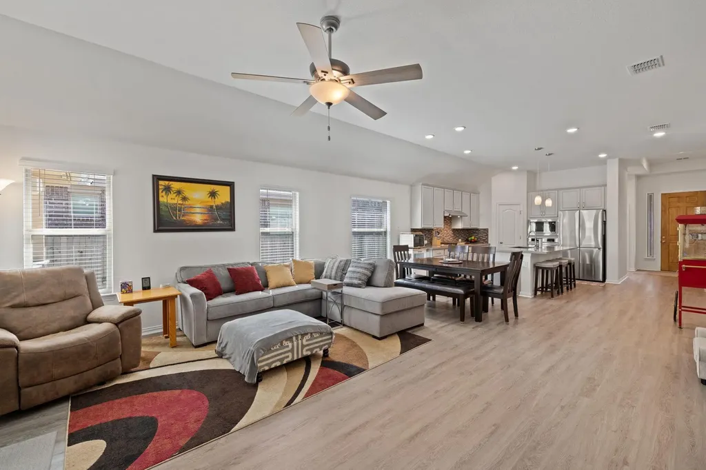 613 Sugar Cane Road Buda TX 78610