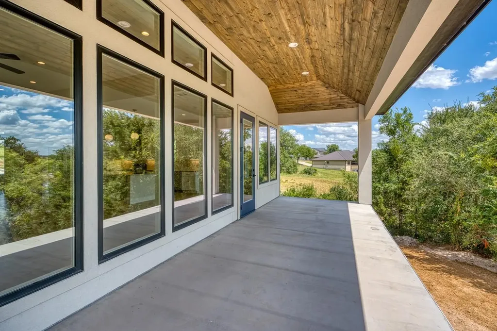 1310 Cats Eye Horseshoe Bay TX 78657