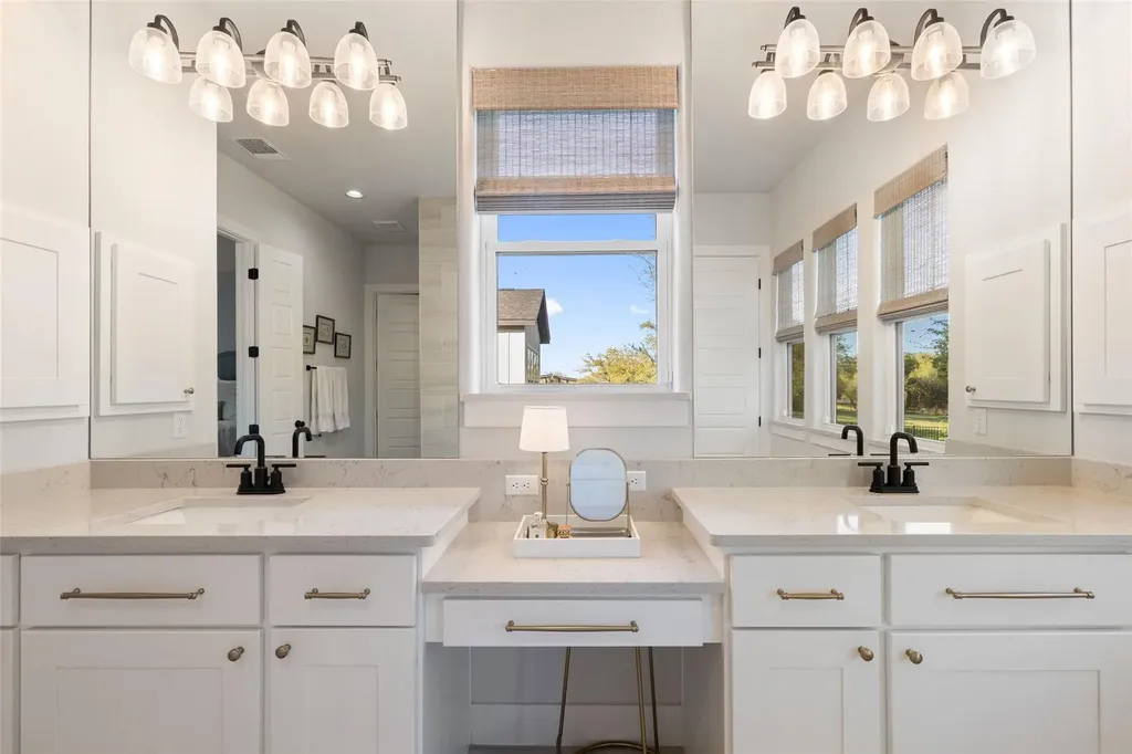 192 Gaucho Way Dripping Springs TX 78620