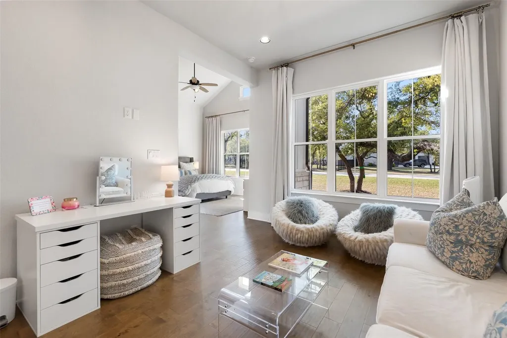 192 Gaucho Way Dripping Springs TX 78620