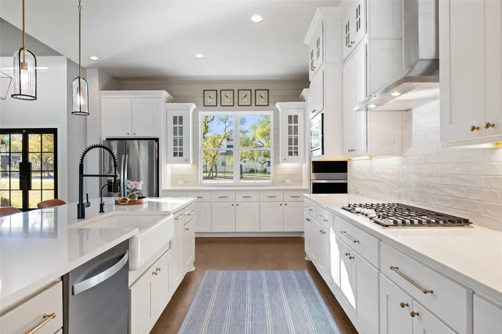 192 Gaucho Way Dripping Springs TX 78620