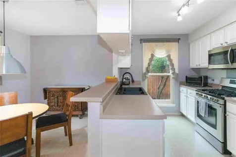 1609 Woodhill Drive Round Rock TX 78681