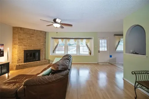 1609 Woodhill Drive Round Rock TX 78681