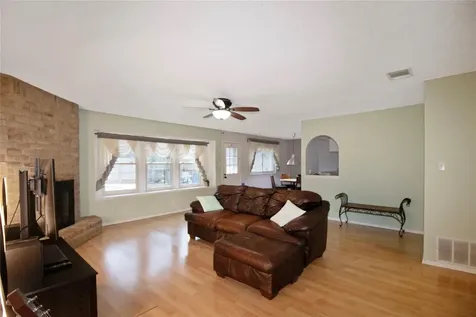 1609 Woodhill Drive Round Rock TX 78681