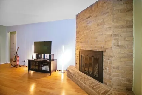 1609 Woodhill Drive Round Rock TX 78681