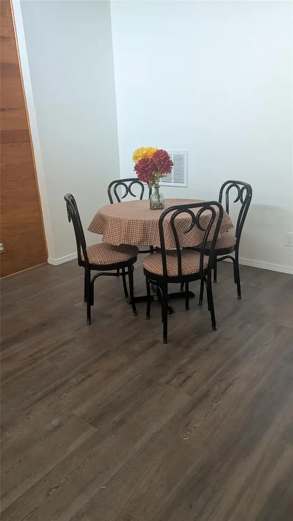 5804 Circulo Drive Lago Vista TX 78645