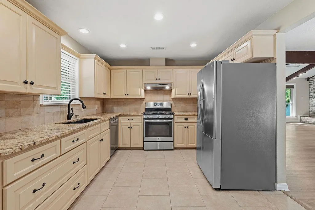 2002 Terry Lane Georgetown TX 78628