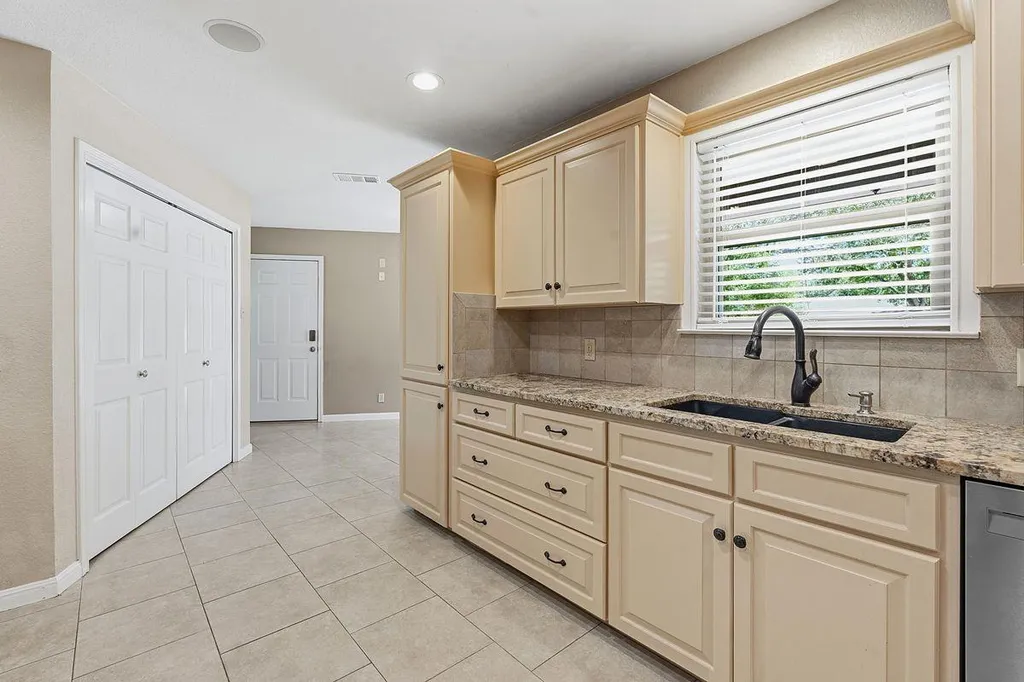 2002 Terry Lane Georgetown TX 78628