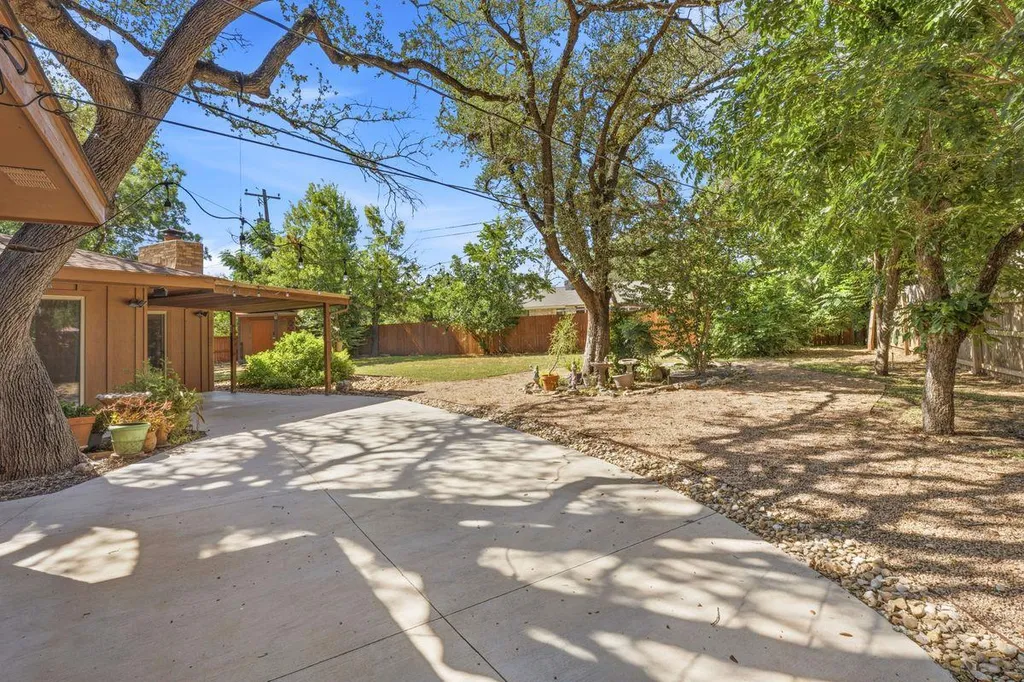 2002 Terry Lane Georgetown TX 78628
