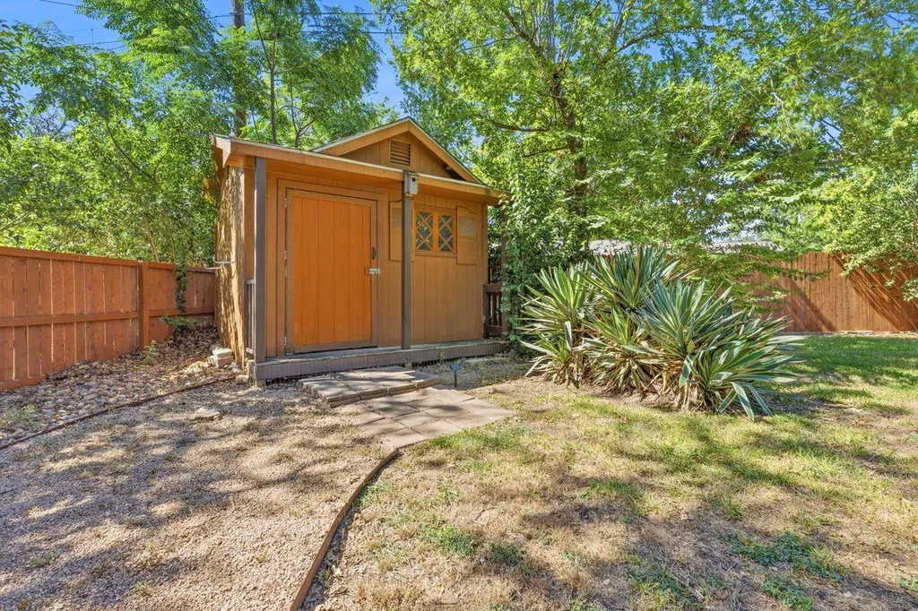 2002 Terry Lane Georgetown TX 78628