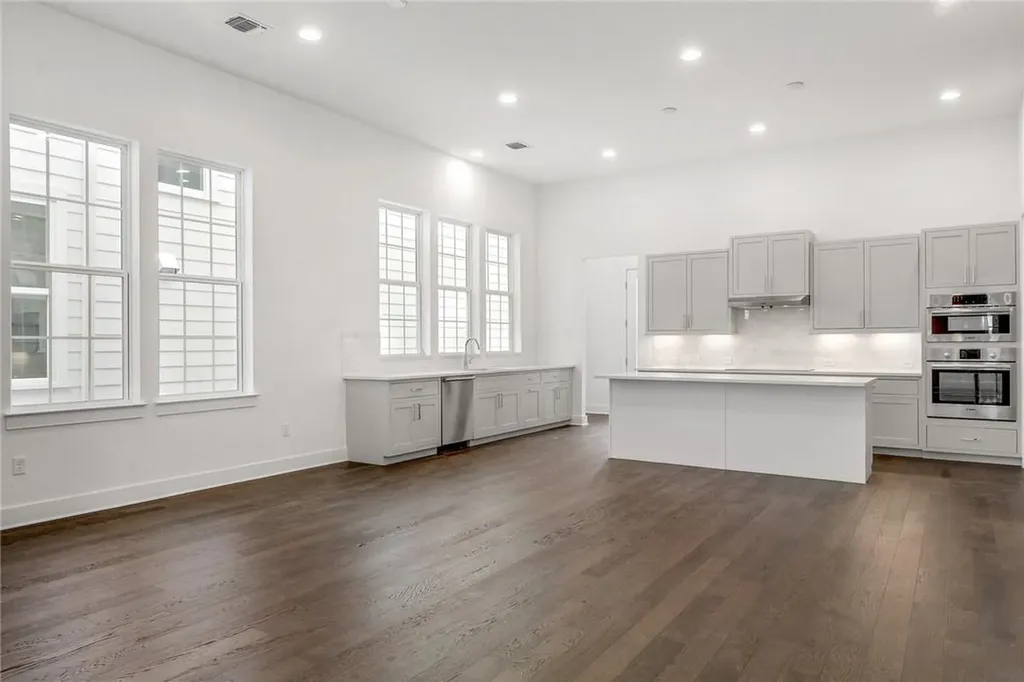 4502 Grassland Drive Austin TX 78723