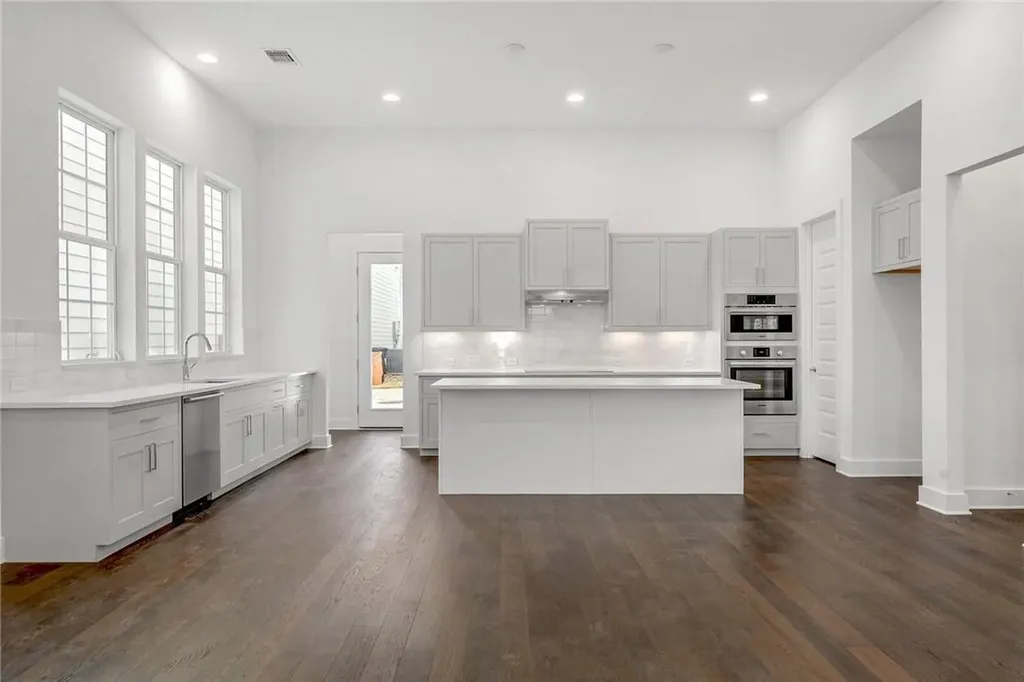 4502 Grassland Drive Austin TX 78723
