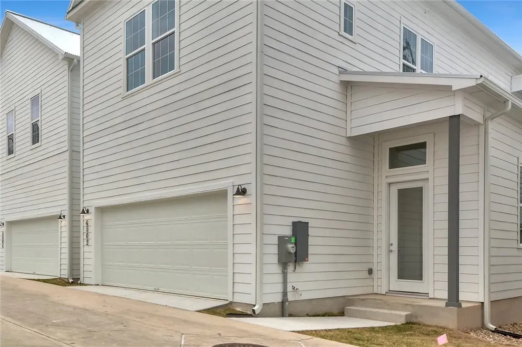 4502 Grassland Drive Austin TX 78723
