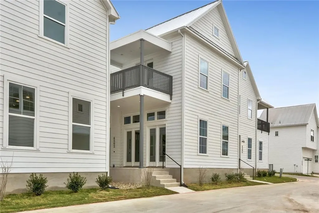 4502 Grassland Drive Austin TX 78723