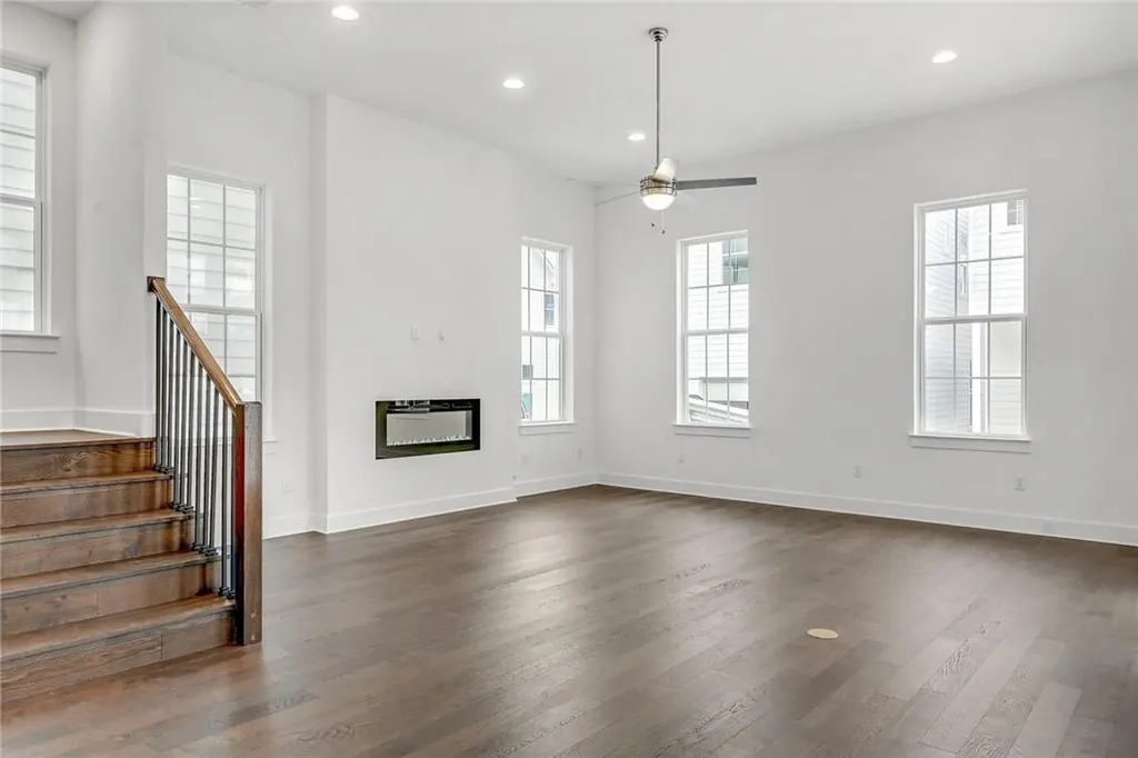 4502 Grassland Drive Austin TX 78723
