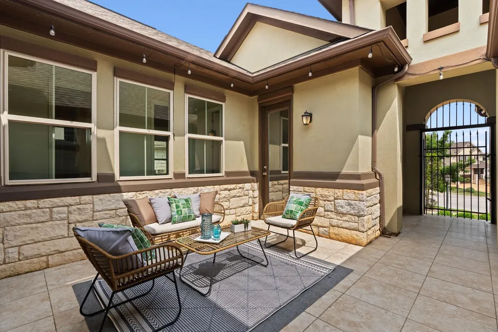 308 Ansley Cove Austin TX 78738