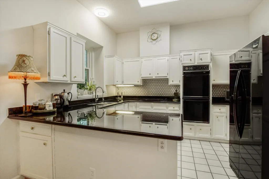 8109 Flashpan Cove Austin TX 78729