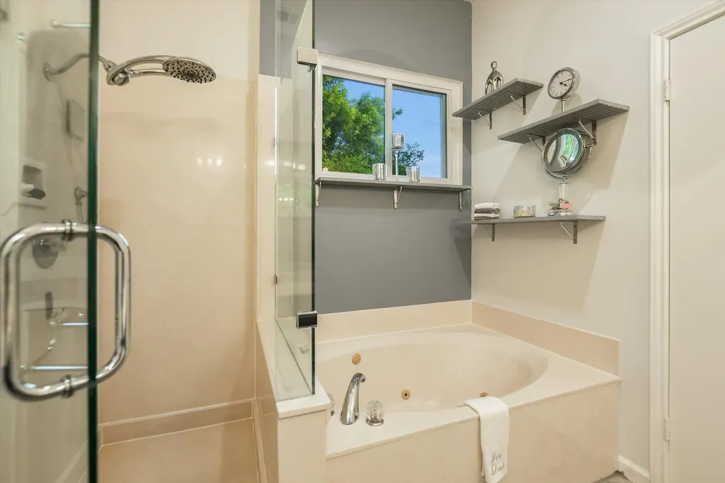 8109 Flashpan Cove Austin TX 78729
