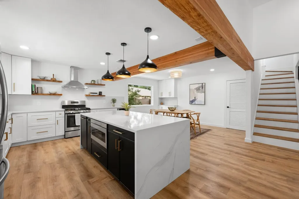 6304 Berkeley Cove Austin TX 78745