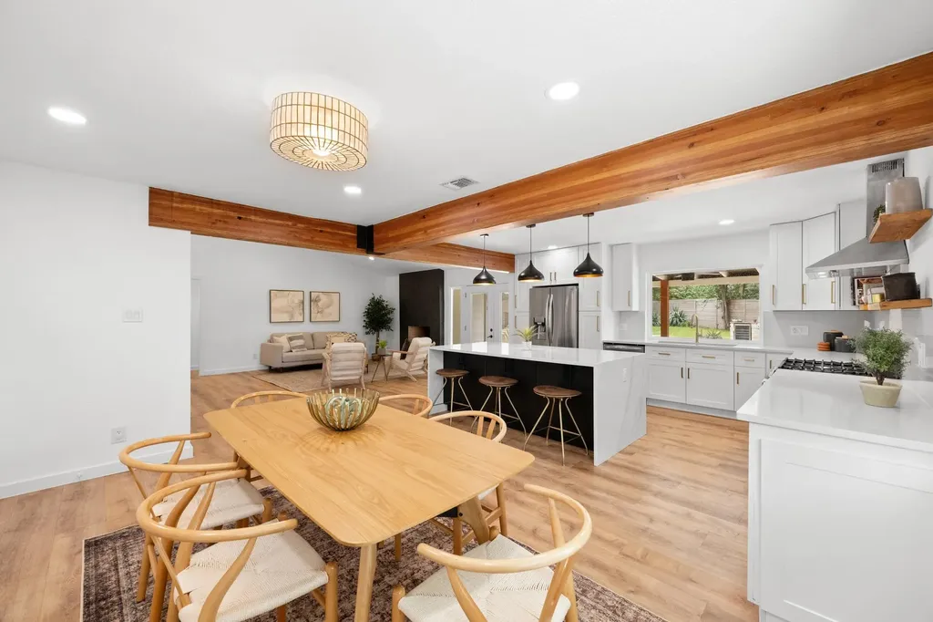 6304 Berkeley Cove Austin TX 78745
