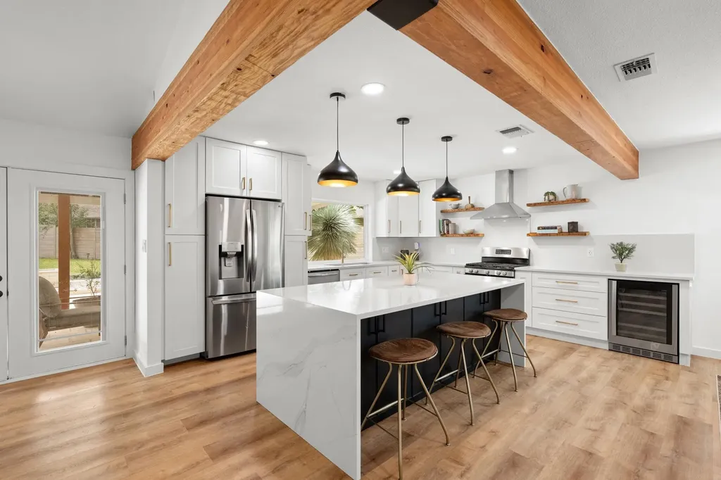 6304 Berkeley Cove Austin TX 78745