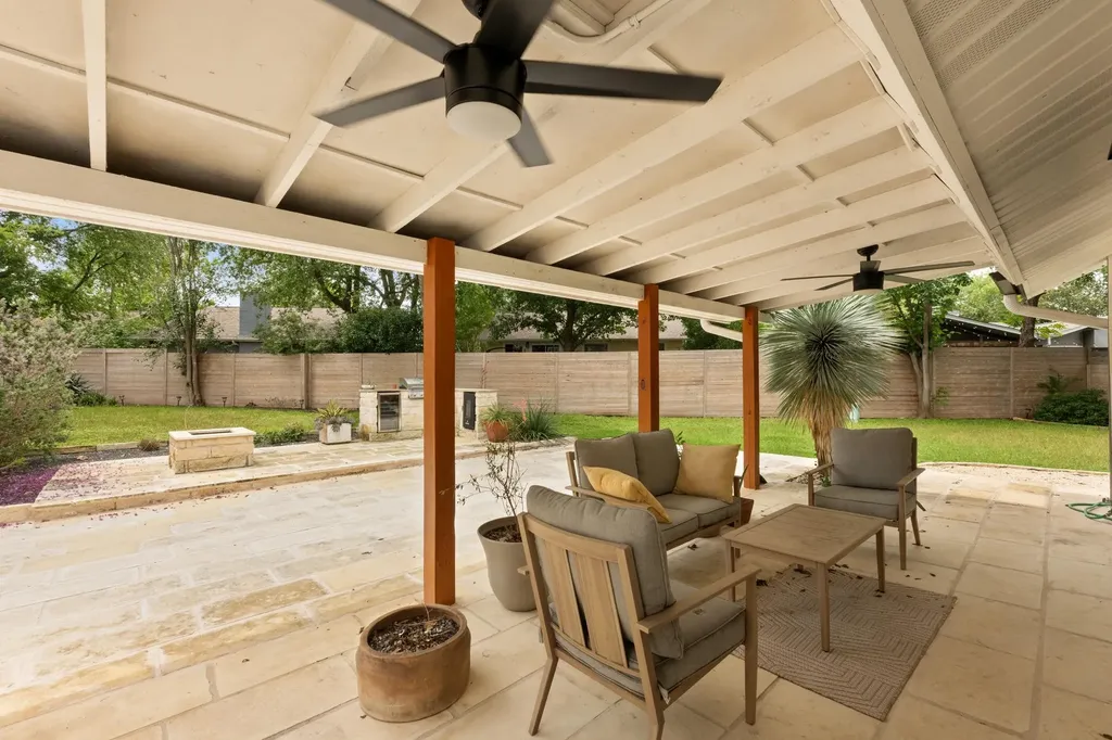 6304 Berkeley Cove Austin TX 78745