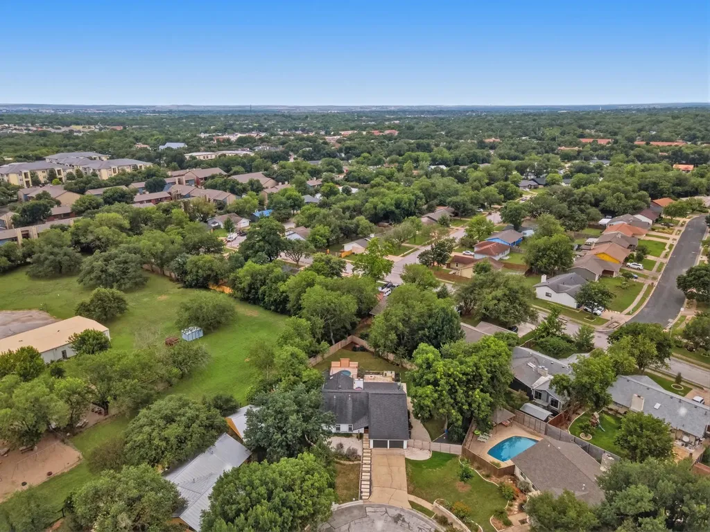 6304 Berkeley Cove Austin TX 78745
