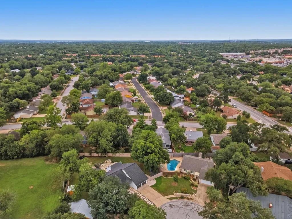 6304 Berkeley Cove Austin TX 78745