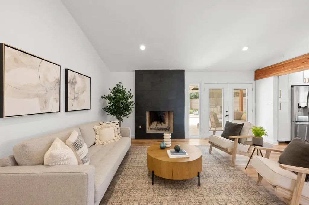 6304 Berkeley Cove Austin TX 78745
