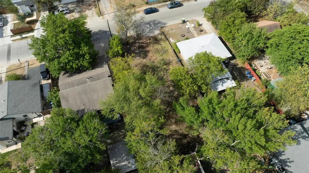 6804 Montana Street Austin TX 78741