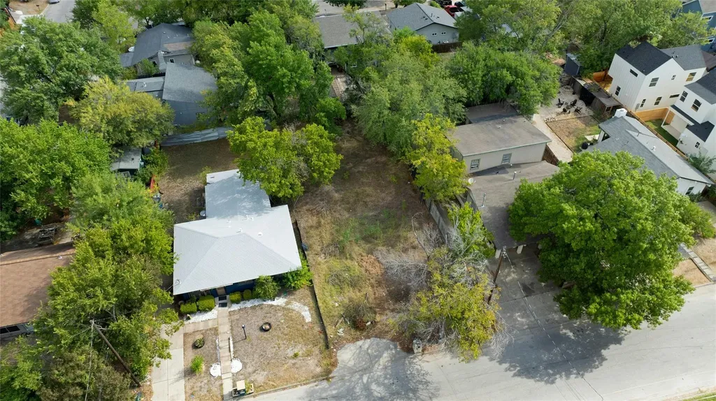 6804 Montana Street Austin TX 78741