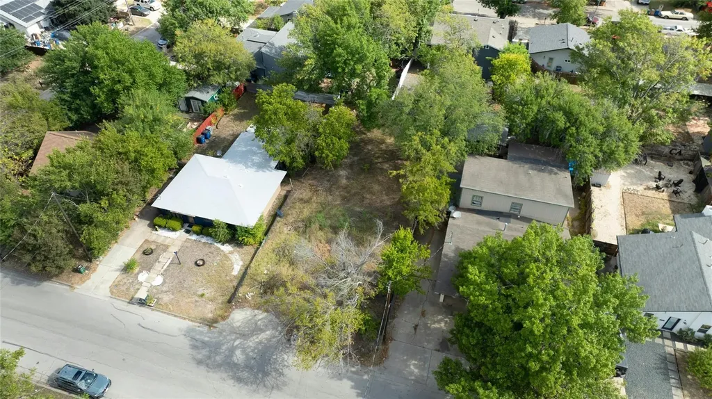 6804 Montana Street Austin TX 78741