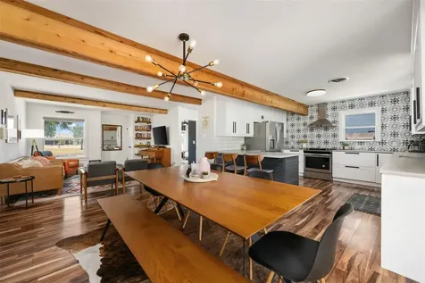 1107 E 17th Street Georgetown TX 78626