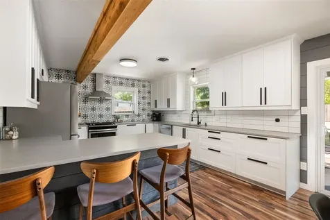 1107 E 17th Street Georgetown TX 78626