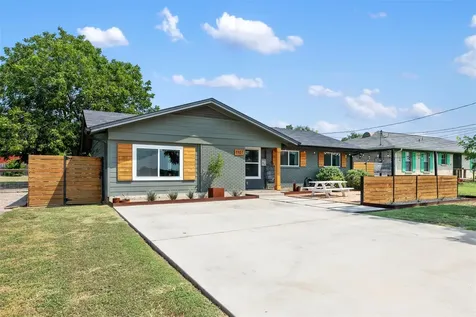 1107 E 17th Street Georgetown TX 78626