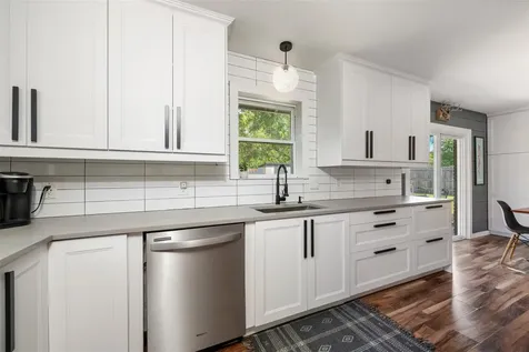 1107 E 17th Street Georgetown TX 78626