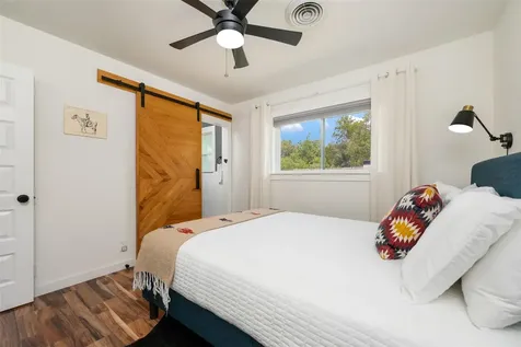 1107 E 17th Street Georgetown TX 78626