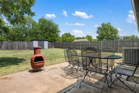 1107 E 17th Street Georgetown TX 78626
