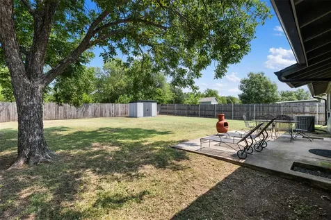 1107 E 17th Street Georgetown TX 78626