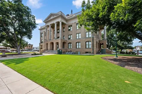 1107 E 17th Street Georgetown TX 78626