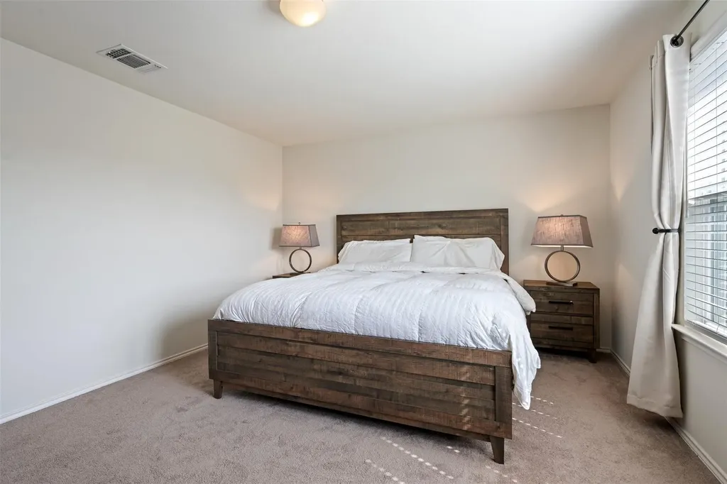 328 Thornless Circle Buda TX 78610